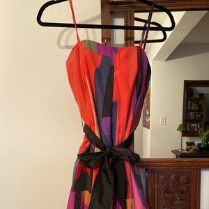 Balloon style, belted dress. 100% Silk